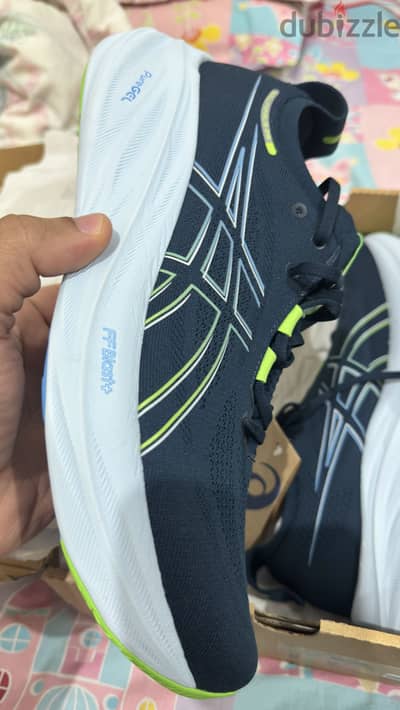 ASICS GEL NUMBIS 26 Size 46.5