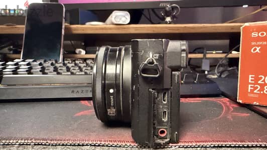 Sony A6500 + 20mml Lens f2.8 E mount