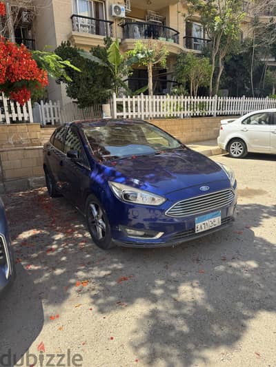 Ford Focus Titanium 2018 استعمال طبيب فبريكة برة و جوة