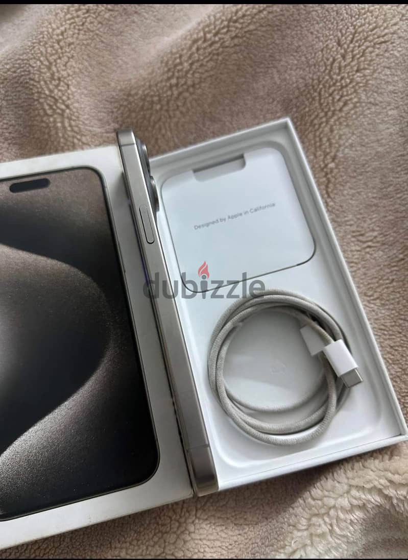 Apple - iPhone 15 Pro Max 3