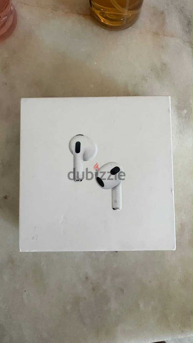 Apple AirPods 3rd Generation 1