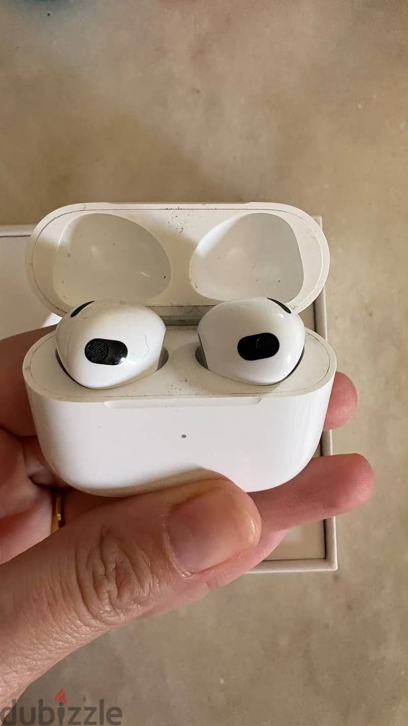 Apple AirPods 3rd Generation 4