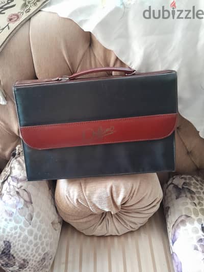 شنطة مكتب