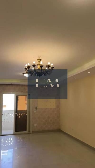 Fully Finished Apartment for Sale with Kitchen,3 bedrooms