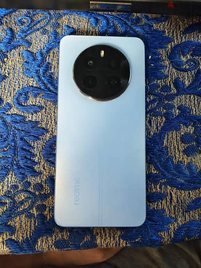 Realme 12