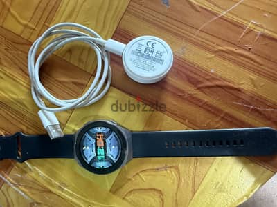 ساعة smartwatch من Hawaii  كسر زيروً حالة ممتازة