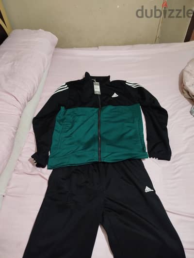 Training adidas size M