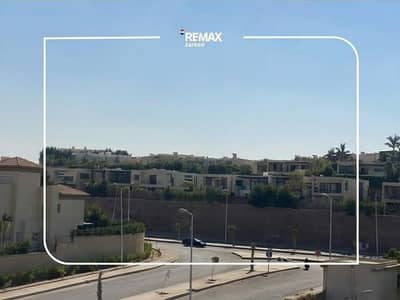 Roof with Open View for Rent in Zayed Regency  Sheikh Zayed