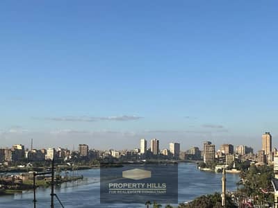 I live on the Nile, a furnished and air-conditioned apartment with an annual yield of 1,117,800
