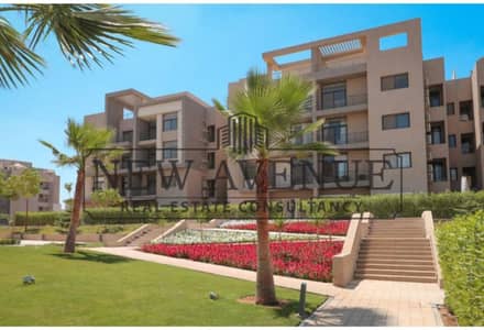 شقة للبيع في فيفث سكوير  -  تشطيب كامل مع التكييفات -  بإطلالة مفتوحة على الفيلات والتاون هاوس - بمقدم وأقساط -  استلام قريب - المراسم -  Fifth Square