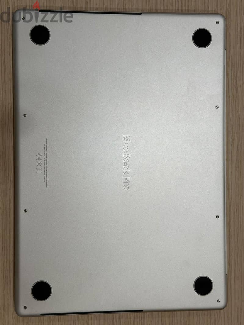 MacBook Pro M4 pro 4