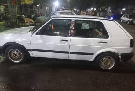 فولكسفاغن جولف 1990