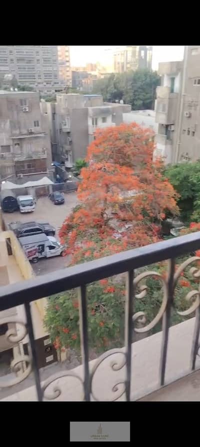 شقة مميزة ايجار مفروش ارقي مناطق الدقي بالقرب من التحرير و وسط البلد تتميز بالهدوء والرقي فرصة لهواة التميز