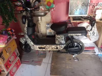 اسكوتر كهربائية بي 16500