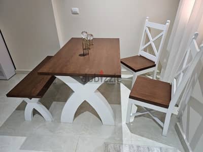 ترابيزة للأكل و المذاكرة / dinning table