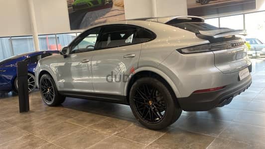 Porsche Cayenne Dolomite Silver Metallic 2024