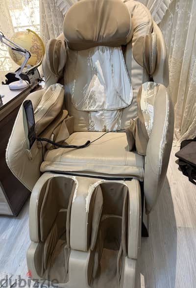 Luxury Massage Chair (for more info or pics dm