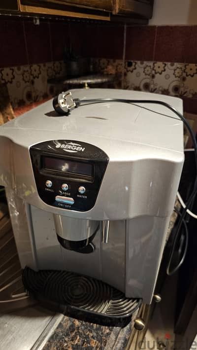 Bergen Ice Maker