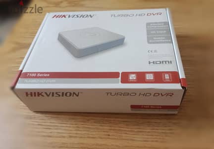 طقم كاميرات  Hikvision جديد ( DvR 8 قنوات + هارد 500+ ٤ كاميرات )