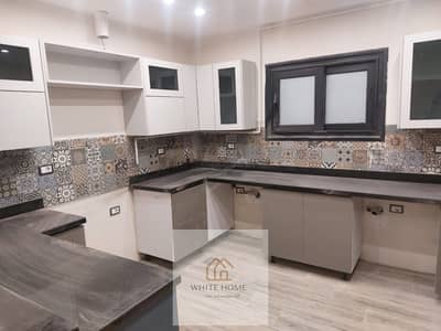 Ground floor apartment with garden for rent, 225 square meters, kitchen, air conditioning, landscape view in Midtown