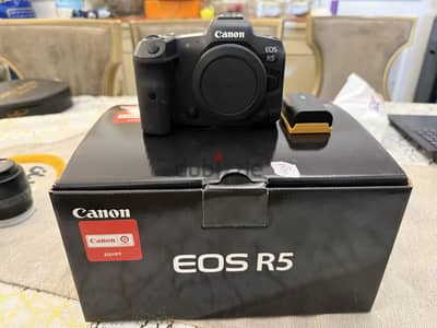Canon EOS R5 mirror less