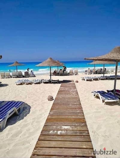 شالية للبيع ارضي بجاردن ف قلب العلمين الجديدة الكيلو 99 مارينا 8 بالقرب من طريق الفوكا و مطار العلمين الجديدة .