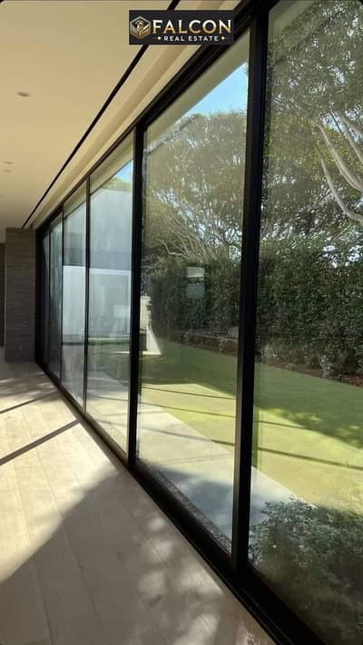 فيلا Townhouse للبيع بسعر الطرح فيو خيالي على Landscape بالعاصمة امام مسجد الفتاح العليم دقايق من لافيستا التجمع الخامس القاهرة الجديدة
