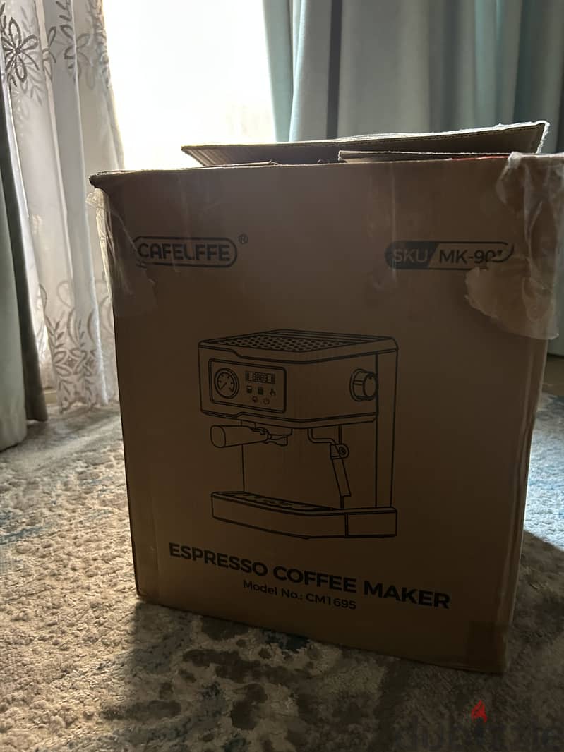 COFFEE MAKER 1