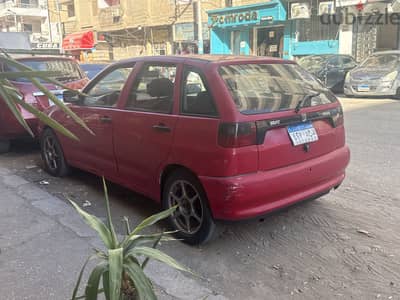 سيات إبيزا 1995