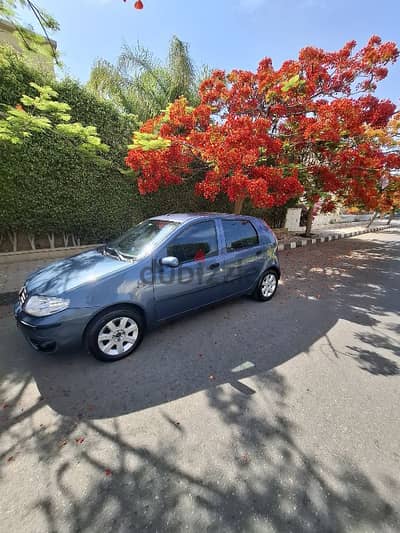 فيات بونتو 2004