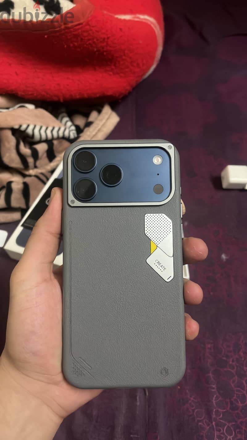 Apple - iPhone 17 Pro Max 1