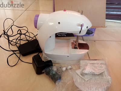 mini sewing machine