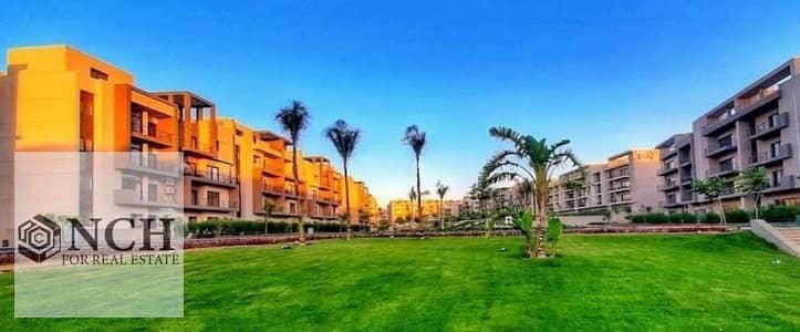 شقة بحديقة للإيجار في فيفث سكوير | 143 متر