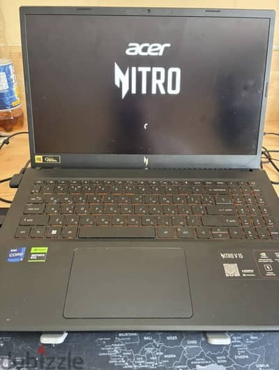 Gaming Laptop Acer Nitro V15 RTX 5060 32GB RAM i9-13900H 1