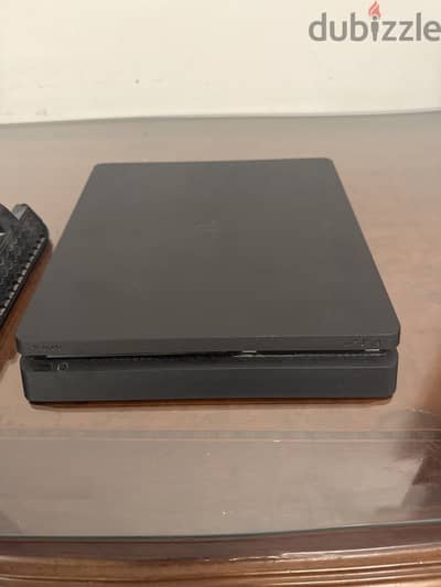 PS4 slim 1tb