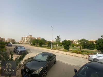 195 sqm Luxury Apartment for Sale in Narges 8 Villas | Open Garden View