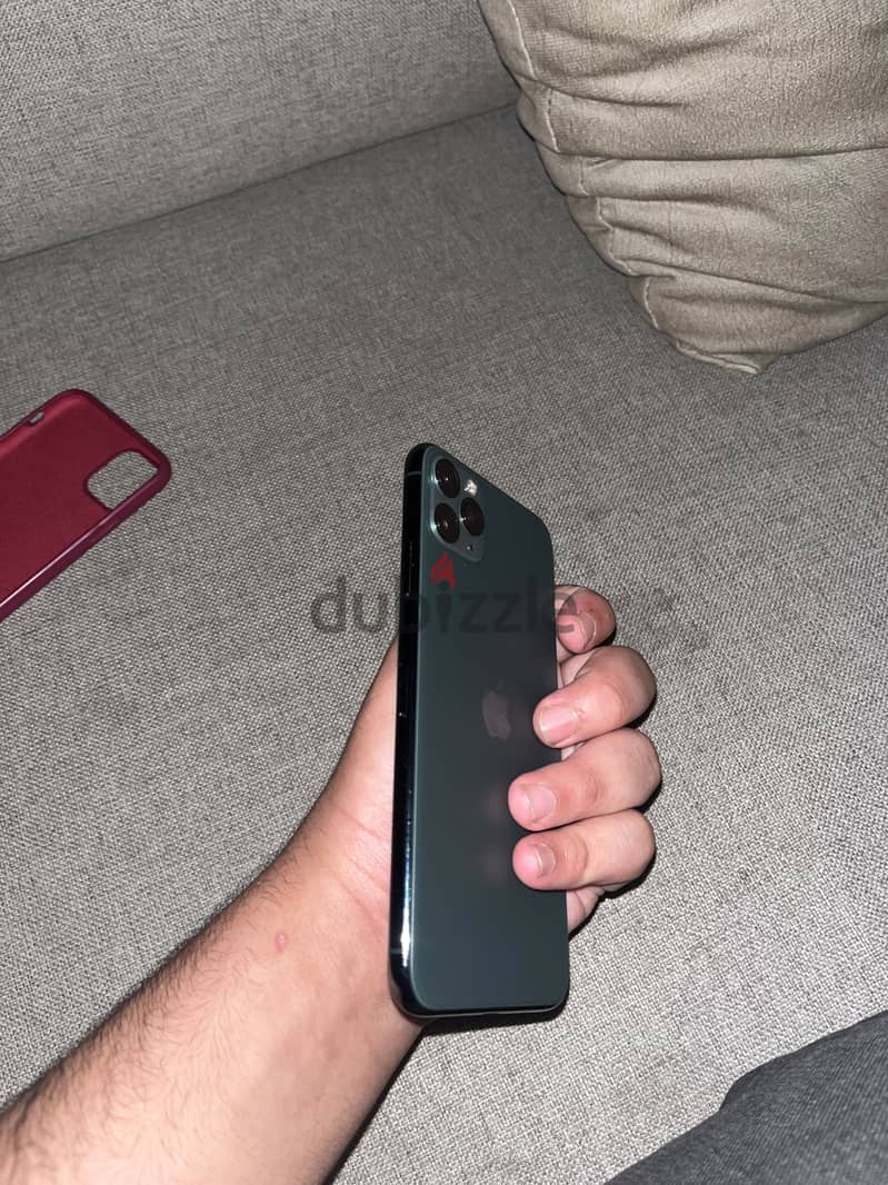 Apple - iPhone 11 Pro Max 2