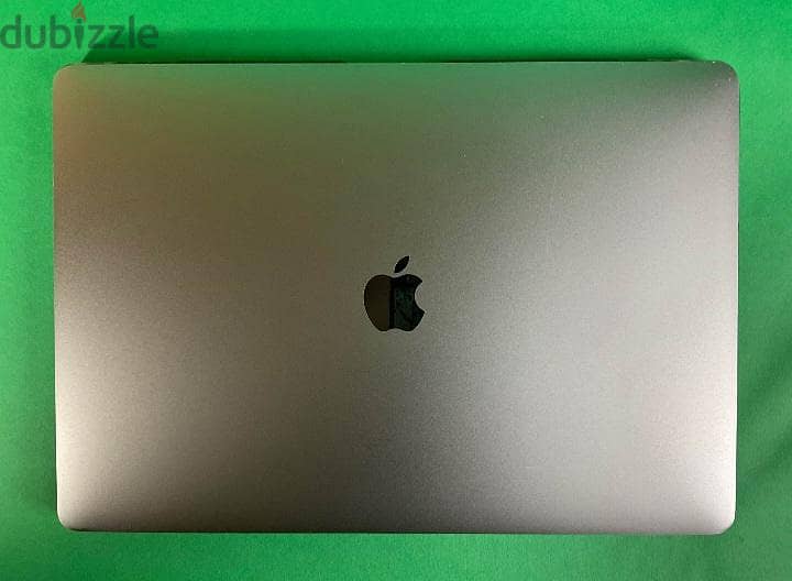 MacBook pro 15inch/1TB ssd 4