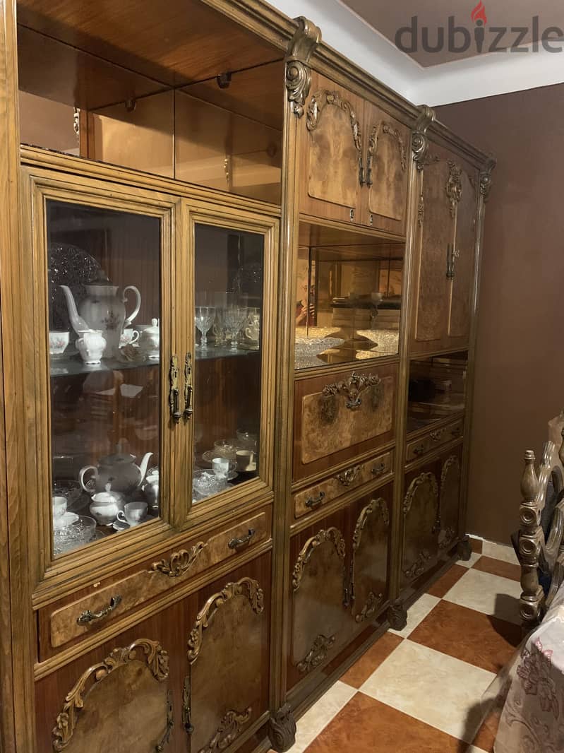 Full classic dining room 1