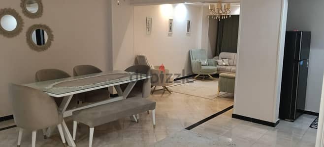 شقة للبيع بموقع متميز وراقي بحلوان