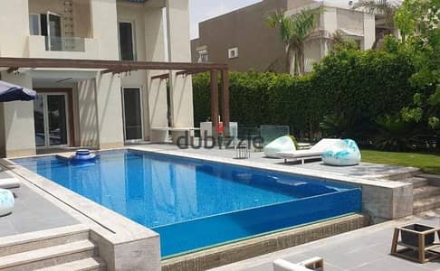 فيلا فوري جاهزة للمعاينة بحمام سباحة علي المحور بجوار بالم هيلز وسوان ليك