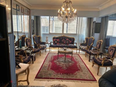 شقة كبيرة 200 متر للبيع في المهندسين