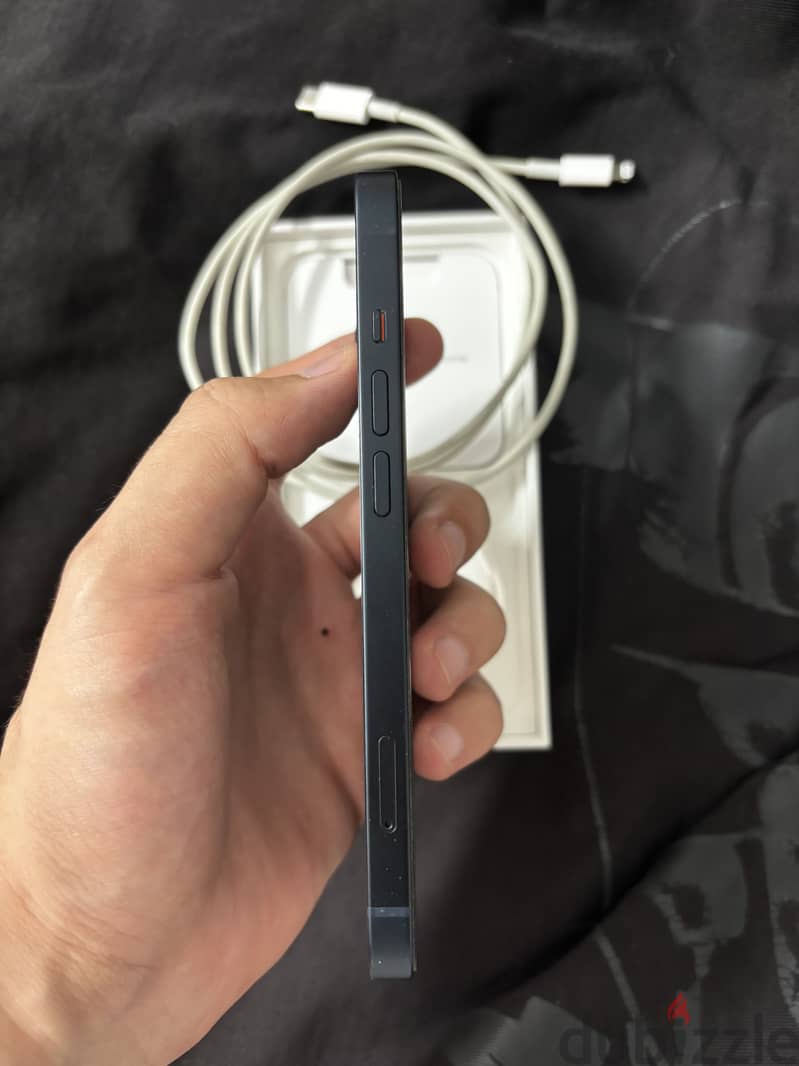 Apple - iPhone 13 4