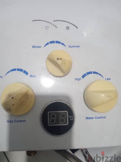 سخان غاز 6لتر بحاله ممتازه بدون اعطال