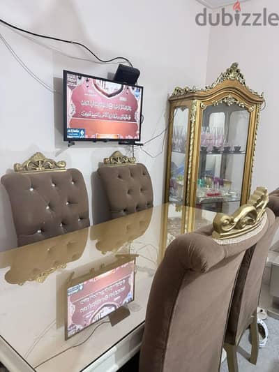 ترابيزة سفرة ٦ أفراد مع نيش مدهب