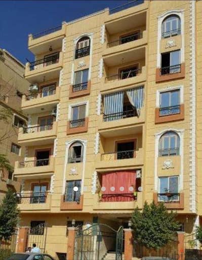 شقة للبيع في المستثمر الصغير جنوب الاحياء ٦ اكتوبر