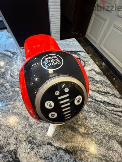 ‎ماكينة قهوة Dolce Gusto Genio Plus أصلية بحالة ممتازة