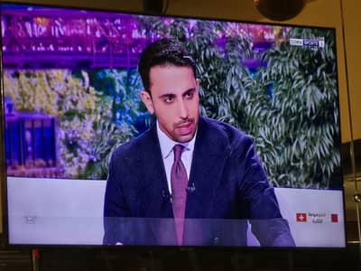 Samsung 55 inch smart TV UHD 4K AU7000 MODEL 2021