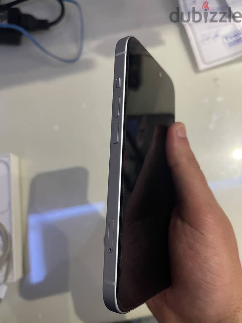 Apple - iPhone 15 2