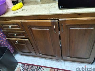 غرفه نوم + مطبخ+ انتريه+سفره للبيع